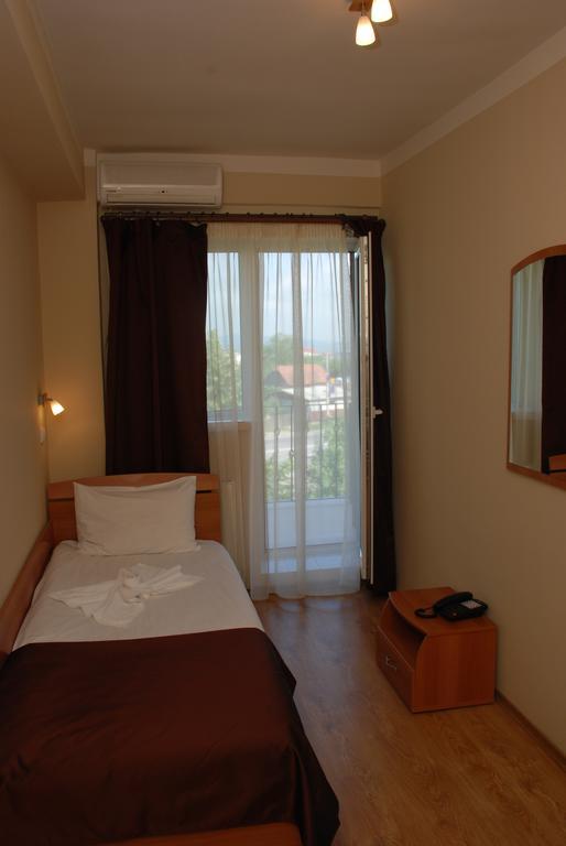 Hotel Liliacul Cluj-Napoca Esterno foto