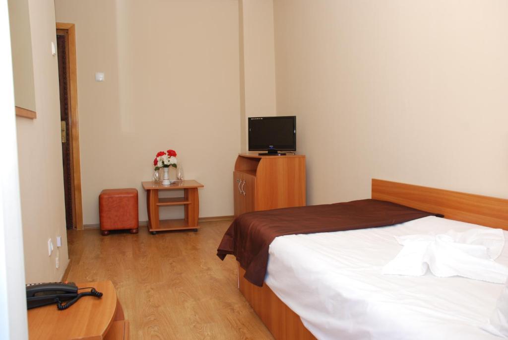 Hotel Liliacul Cluj-Napoca Camera foto